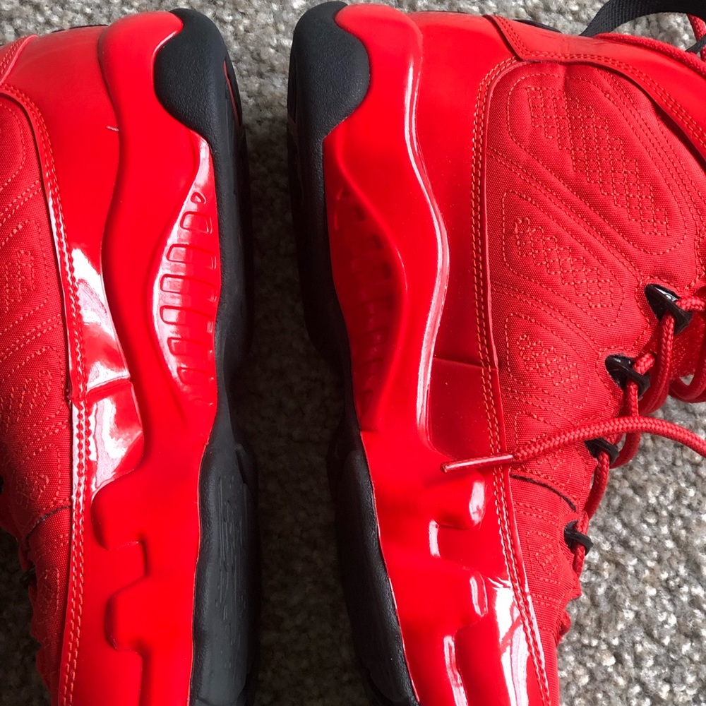 Air Jordan 9  Retro Chile Red